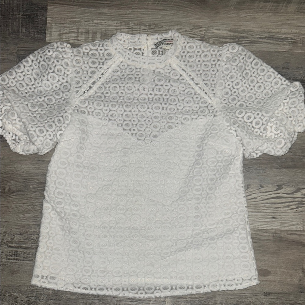 White Puff Sleeve Ruffled Blouse